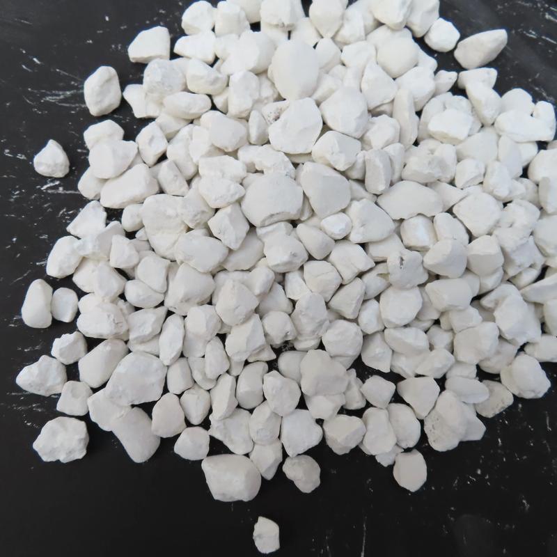 Light-burned magnesium oxide raw material